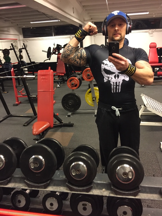 IMG_1017.thumb.JPG.6c6a1ec1ee58589b0b03b